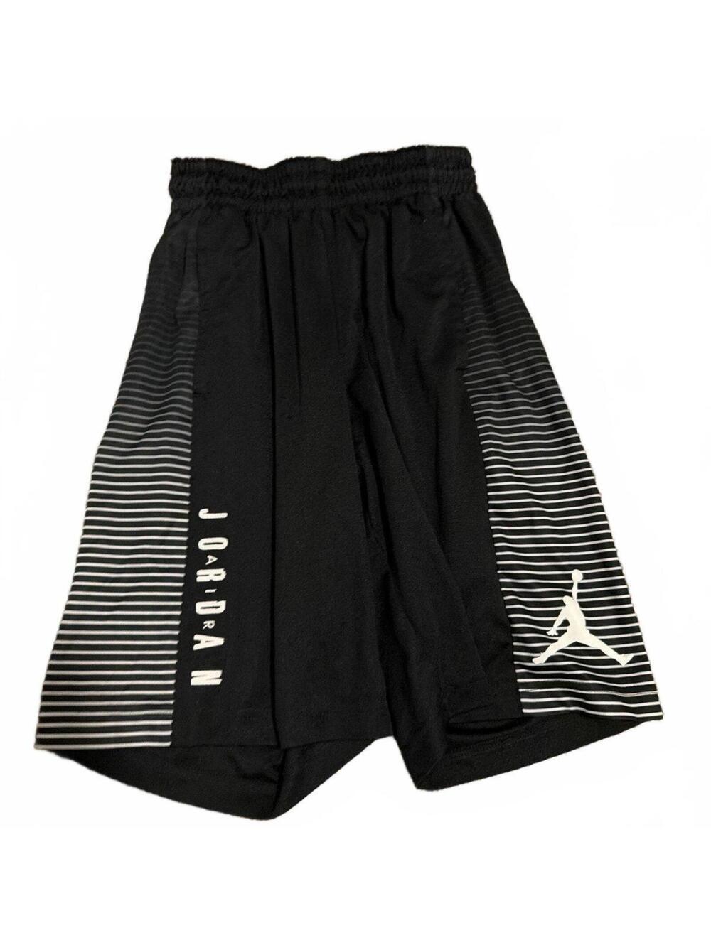 Jordan Boys Large Black Athletic Basketball Shorts